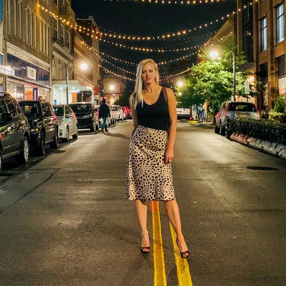 Meet your Posher, Katherine - Picture 1 of 1